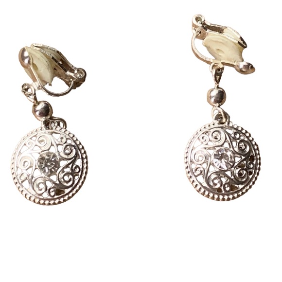 unbranded Jewelry - Vintage Silver Filigree Clear Crystal Clip On Earrings Womans Jewelry Medallion